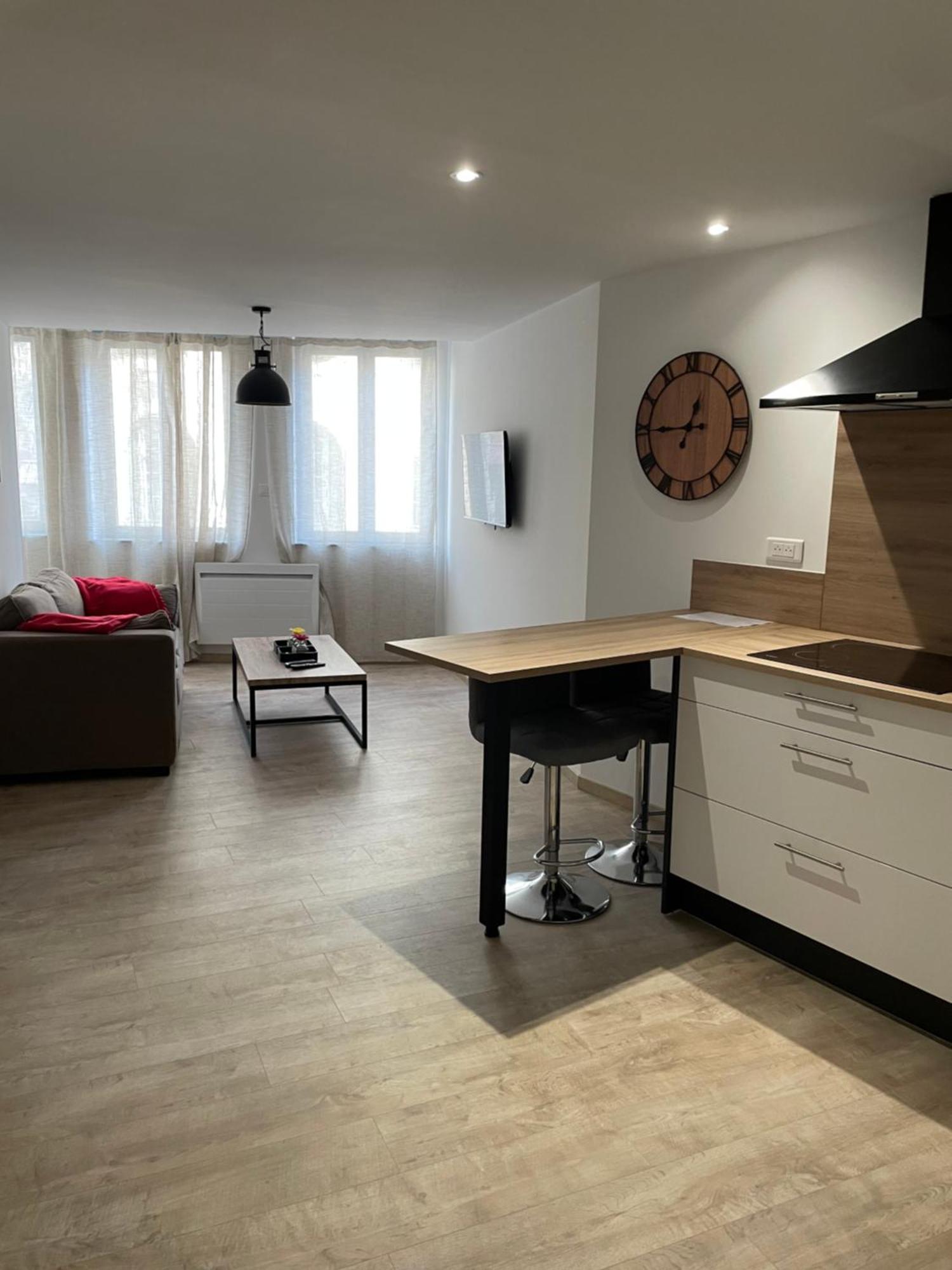 F2 Centre Historique Saint Colomban Apartment Luxeuil-les-Bains Exterior photo